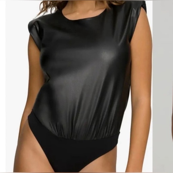 Good American Strong Shoulder Bodysuit - Picture 1 of 5